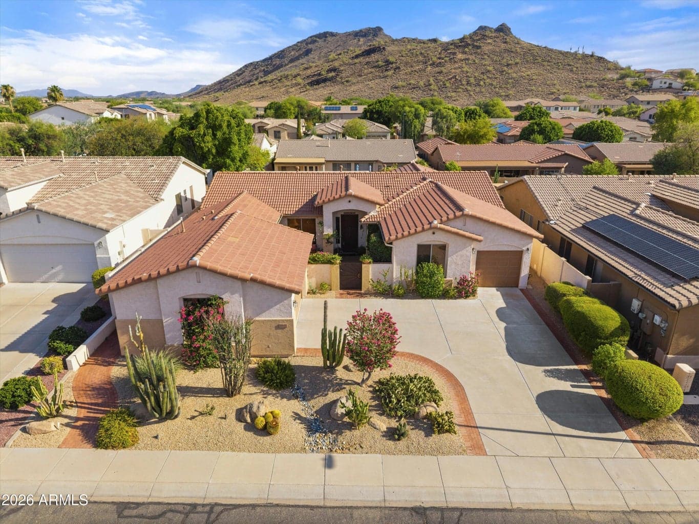 5911 W Hedgehog Place, Phoenix, AZ — photo 1 of 52