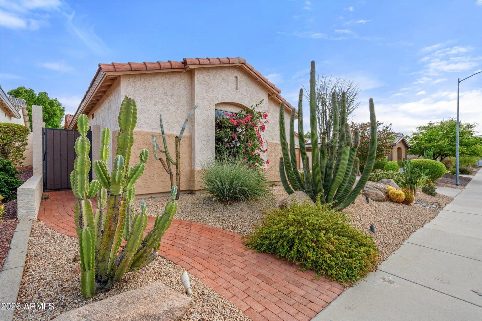 5911 W Hedgehog Place, Phoenix, AZ — photo 3 of 52